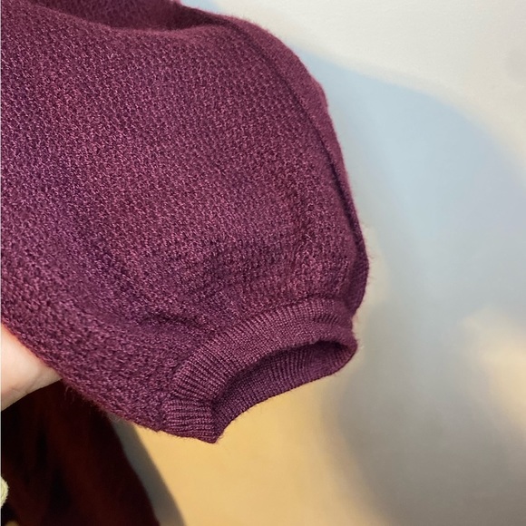 Elegant Burgundy Women's Dress - Picture 3 of 4